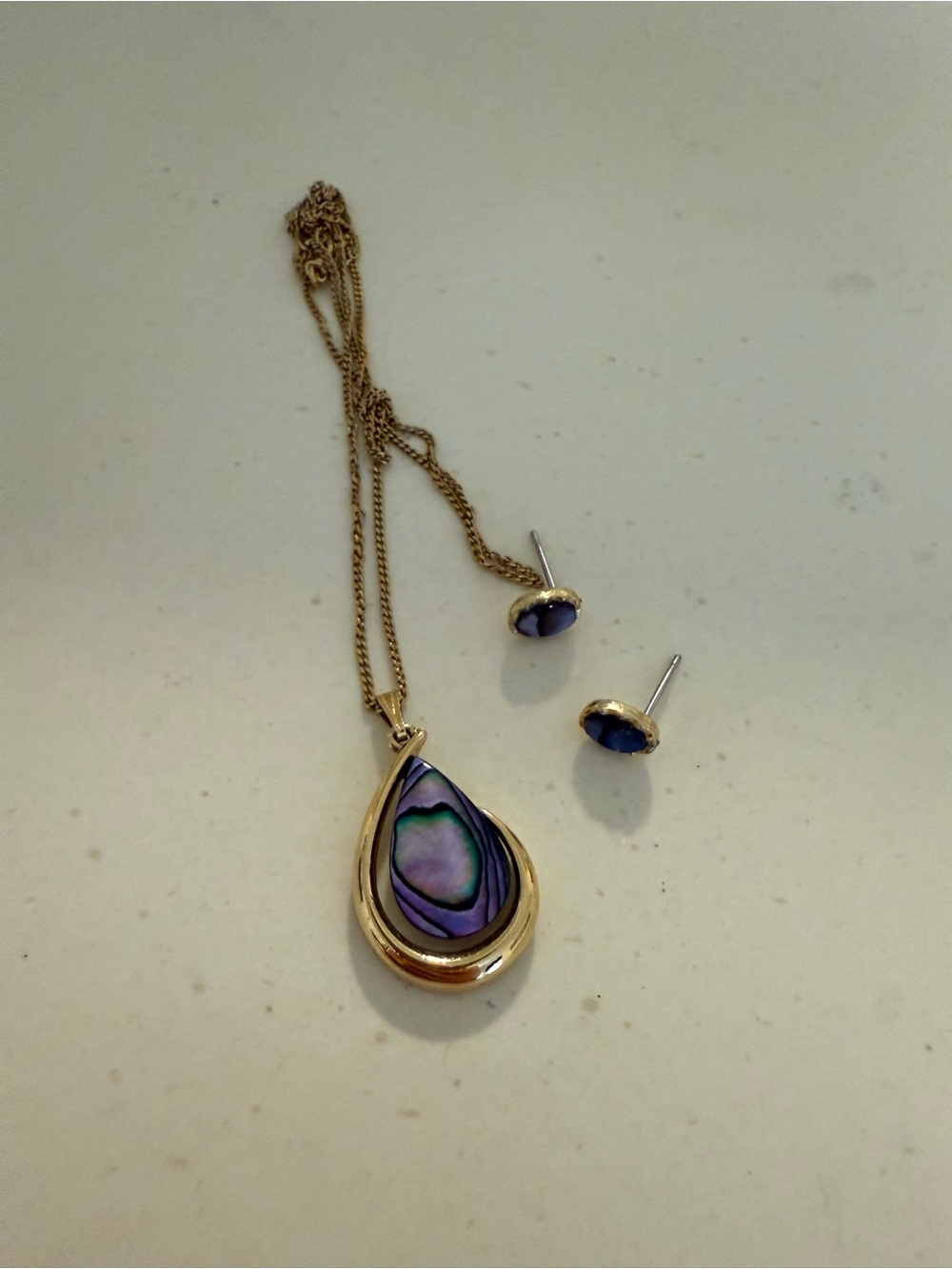 Gold Teardrop Necklace and Stud Earrings with Purple Abalone Inlay